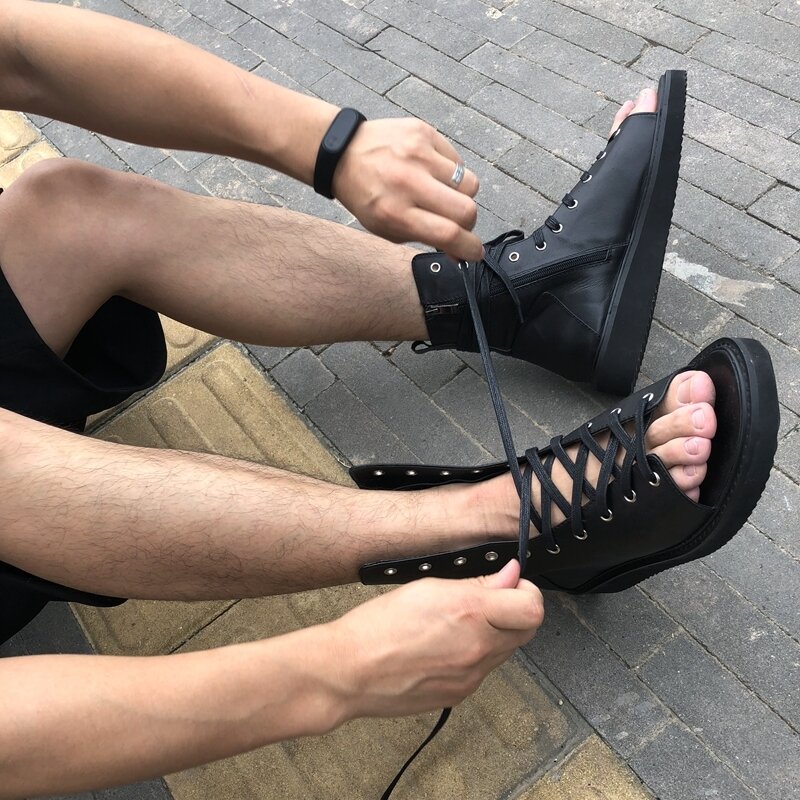 Сандалии-гладиаторы мужские на шнуровке, сандалии на платформе, уличные дышащие пляжные, в британском стиле, увеличивающие рост, черные