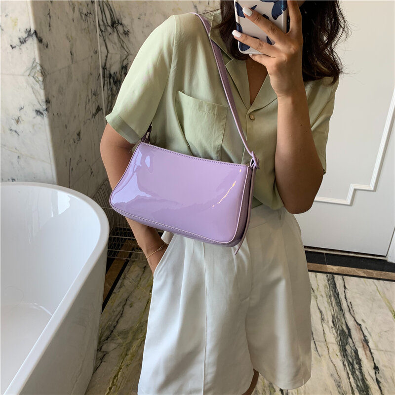 여성을위한 특허 가죽 작은 겨드랑이 가방 2020 럭셔리 간단한 체인 디자인 숄더 핸드백 여성 여행 핸드 가방
