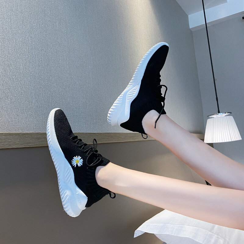 Sepatu Sneakers Wanita Sepatu Jalan Kaki Nyaman Bersirkulasi Sepatu Flat Ringan Luar Ruangan Kasual Olahraga Footwears Deportes Atiativos