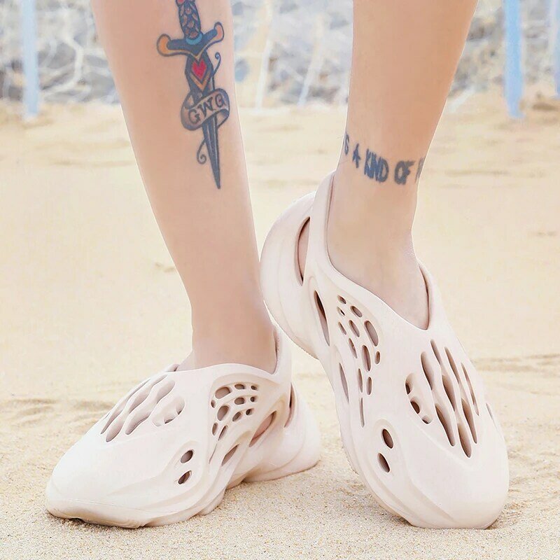 New Arrival  Breathable Clogs Fashion Croc Beach Foam Runner Plus Size 35-48 Unisex Cool Summer Sandals Men's Hole Shoes Slip On