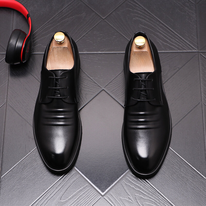 Koreańska markowa moda męska buty ze skóry bydlęcej sznurowane oksfordzie buty wygodne adidasy młode nastoletnie formalne obuwie zapatos