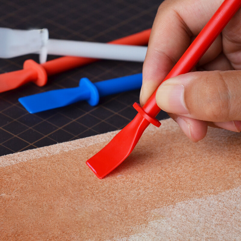 YOMDID 가죽 접착 도구 2 개 DIY 수공예 접착제 응용 도구 가죽 PP용, 실용적인 ferramentas manuais 랜덤 색상