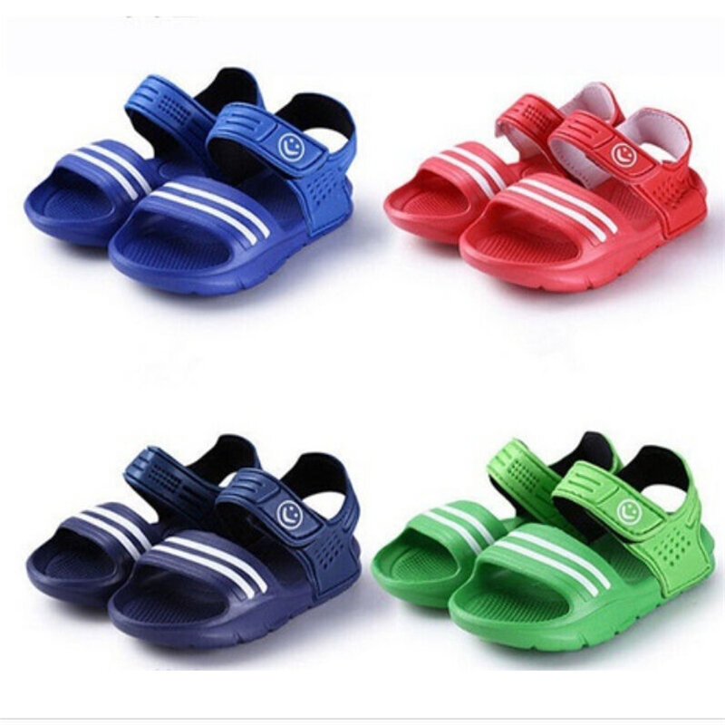 Scarpe per bambini scarpe per bambini ragazzi ragazze sandali estivi per bambini scarpe da pantofola Slip-On piatte per piscina con punta chiusa Casual