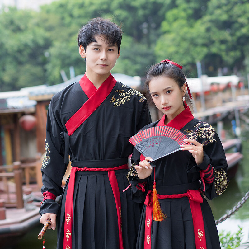 女性のための中国の赤いドレス,漢服のドレスの黒の刺繍,フォークダンスの衣装,伝統的な服