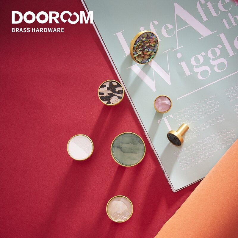 Dooroom — Crochets muraux en laiton pour vêtements, plusieurs couleurs de coques, nacre, noir scintillant, or ou blanc, pour la salle de bain, l'intérieur, un couloir, la cuisine ou pour des tentures murales