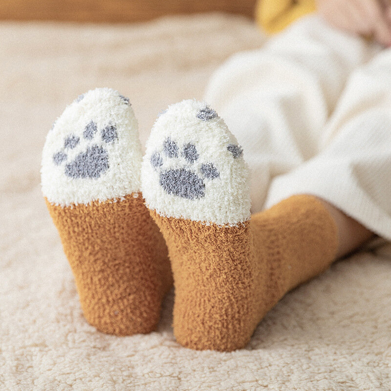 Engraçado bonito estilo gato pata padrão dos desenhos animados meias de algodão feminino super macio presente para o sexo feminino ficar na casa dormir piso sox