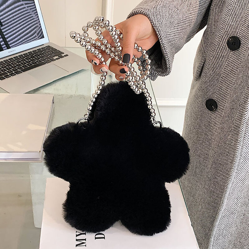 Зимняя женская сумка в форме звезды из искусственного меха 2021, модные сумки-мессенджеры через плечо с плюшевой цепочкой, черные и белые кошельки для телефона и мелочи, Bolsos