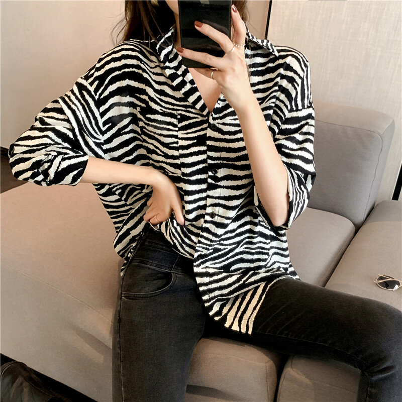 Женская блузка с длинным рукавом, черная шифоновая рубашка с принтом зебры, Свободный Повседневный Топ в полоску, весна 2021