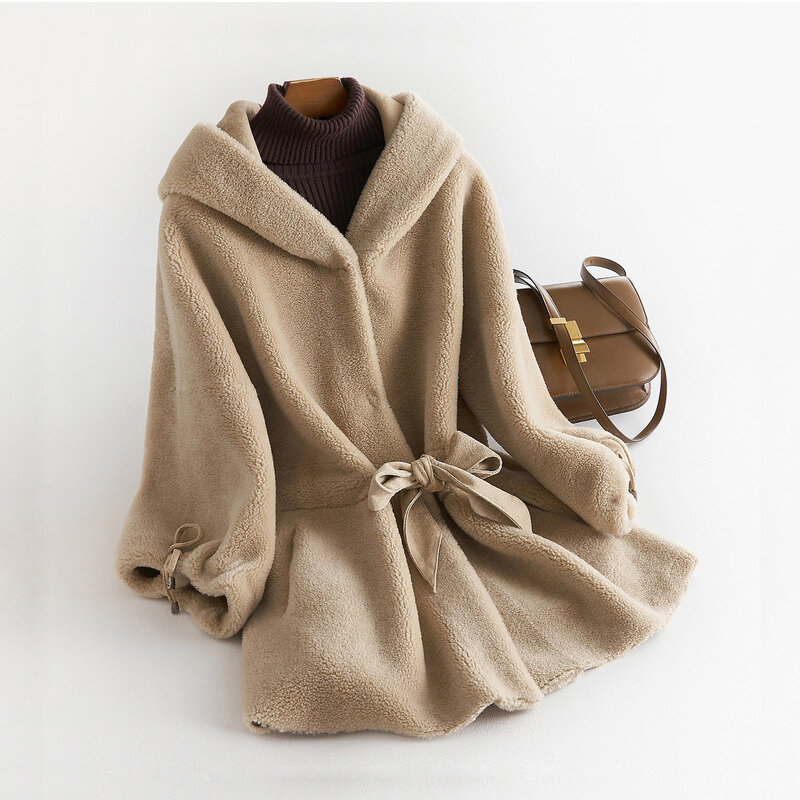 Manteau en fourrure de mouton véritable pour femme, pardessus en laine d'agneau, manteau à capuche avec ceinture, chaud, décontracté, dame, hiver