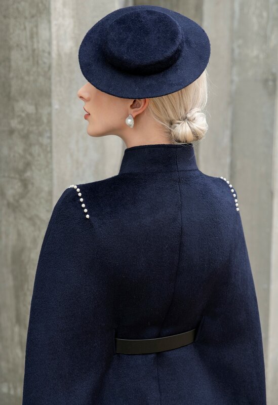 Capa de invierno de lana de cachemira negra y azul marino con perla en el hombro, capa de lujo delgada, prendas de vestir únicas de invierno