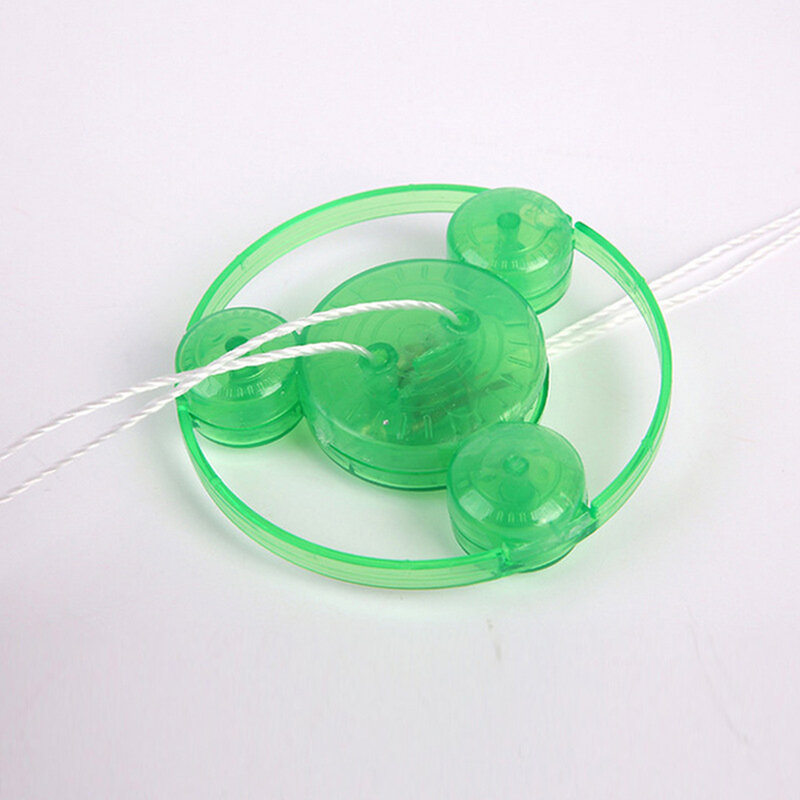 Juguete de Yoyo parpadeante para exteriores, platillo volador de alambre de tracción con luz LED colorida de plástico, juguete de bola yo-yo clásico para niños
