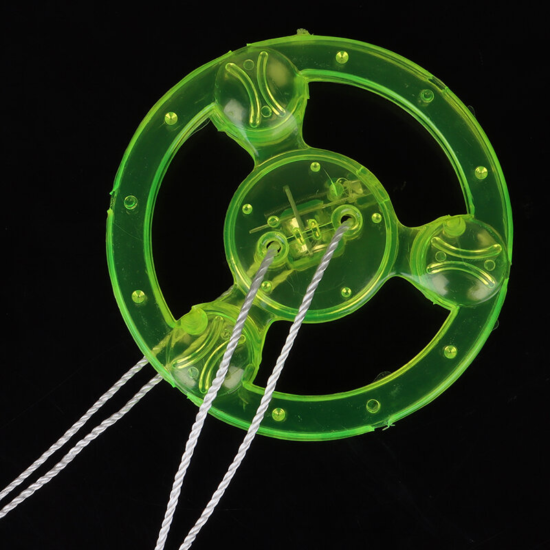 1pc flash puxar linha led volante de fogo quente flywheel brilho apito criativo clássico brinquedos para crianças presente cor aleatória