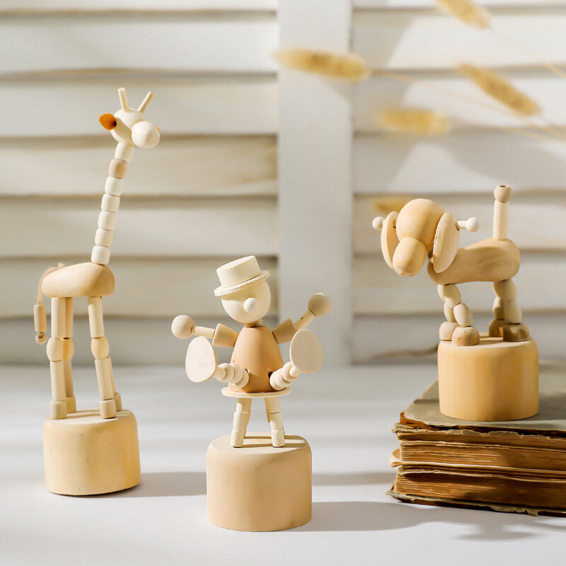 Figuras de madera de dibujos animados para decoración del hogar, figuritas móviles de escritorio, adornos de payaso, caballo, jirafa, perro, estatua, manualidades, juguete, regalos