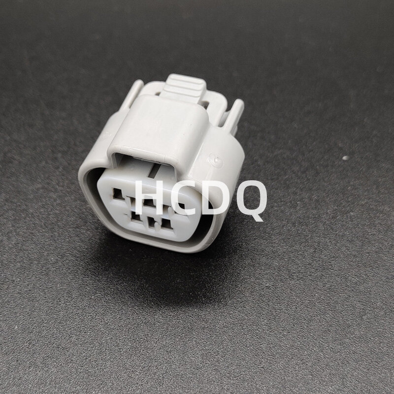 The original 90980-11599 5PIN Female automobile connector plug shell and connector are supplied from stock