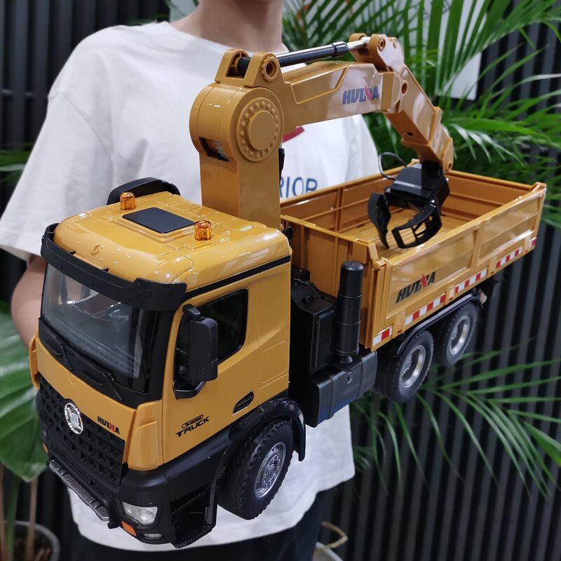 HUINA 575 1/14 RC Mobil 26CH Traktor Remote Control Aloi Kayu Grapplo Dump Truk Teknik Mesin Kendaraan Mainan untuk Anak Laki-laki Hadiah