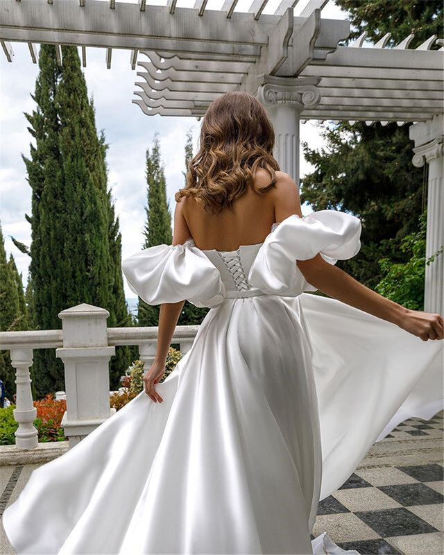 Vestido de casamento cetim com manga removível Puff, fenda alta, lado A-line, estilos simples, vestido de noiva com trem Tribunal