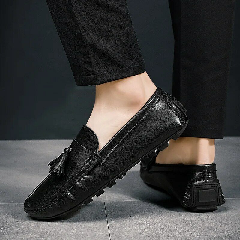 Tassel Loafers Shoes For Men Slip On Flats Men Shoes Luxury Designer Man Moccasins Casual Sneakers Breathable Mocasines Hombre