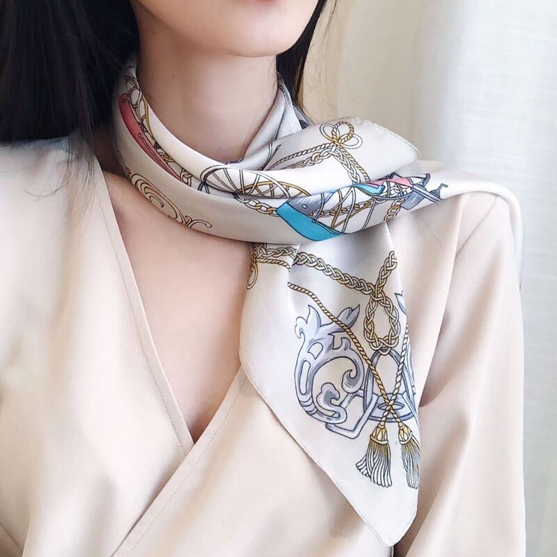 Yishine-Pañuelo cuadrado con estampado de borlas para mujer, Bandana para la cabeza, pañuelo para el cuello, 70x70cm, 2021