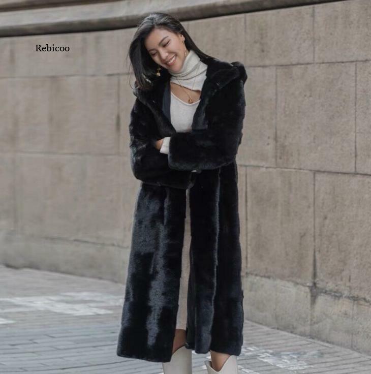 Koreaanse Lange Faux Fur Coat Hooded Vrouwen Winter Warm Lange Mouwen Zwarte Vrouwen Faux Nertsen Jas Uitloper Mode