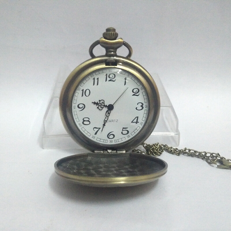 Reloj de bolsillo retro con mapa de runas y estrellas, accesorio con tallado bonito, de tamaño grande, 8091