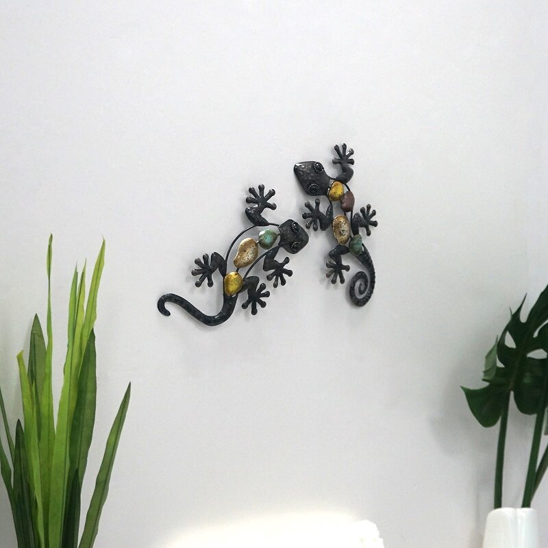 2Pcs โลหะขนาดเล็ก Gecko กำแพงงานศิลปะสำหรับตกแต่งบ้านและตกแต่งสวนกลางแจ้งรูปปั้นอุปกรณ์เสริมป...