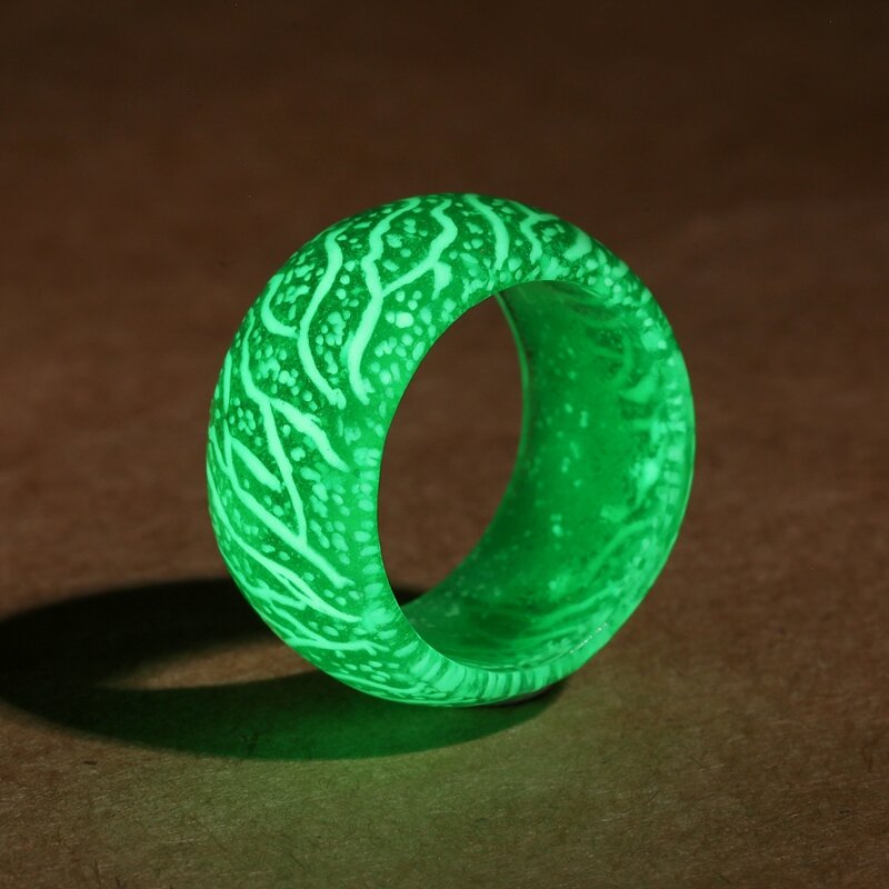 Anéis luminosos jóias fluorescentes tendência resina brilho no dedo escuro anel banda festa de halloween 1 pçs