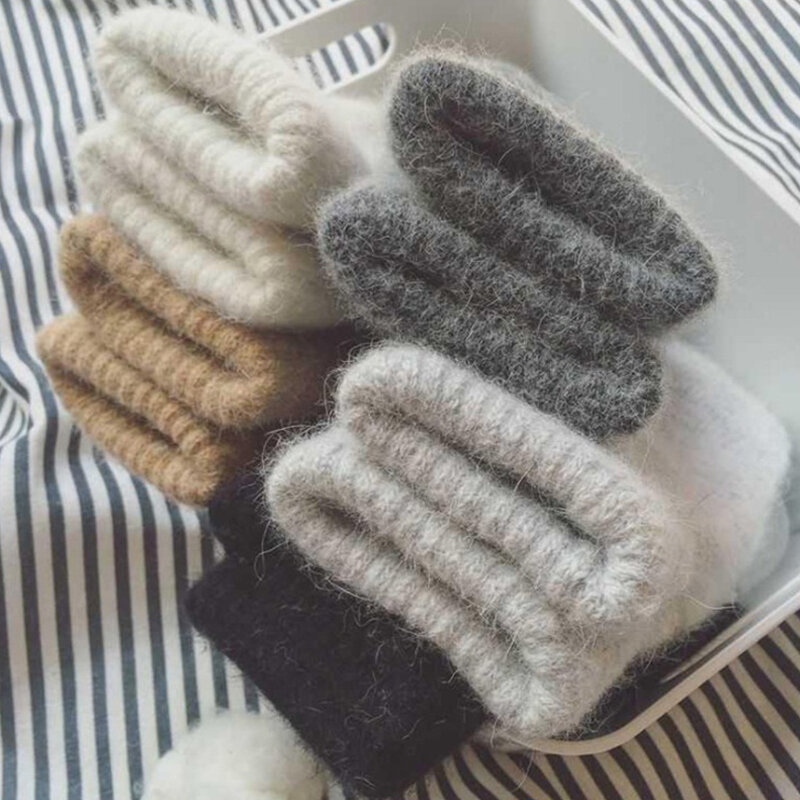 2021 Vrouwen Winter Warm Houden Handschoenen Plus Kasjmier Volledige Vingers Wanten Handschoenen Warm Pluche Harige Gebreide Vingerloze Handschoenen