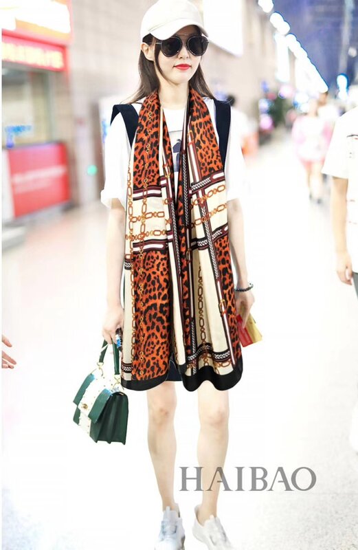 Bufanda de seda de moda para mujer, chal de seda suave con estampado de cadena de leopardo, envolturas largas, 2020