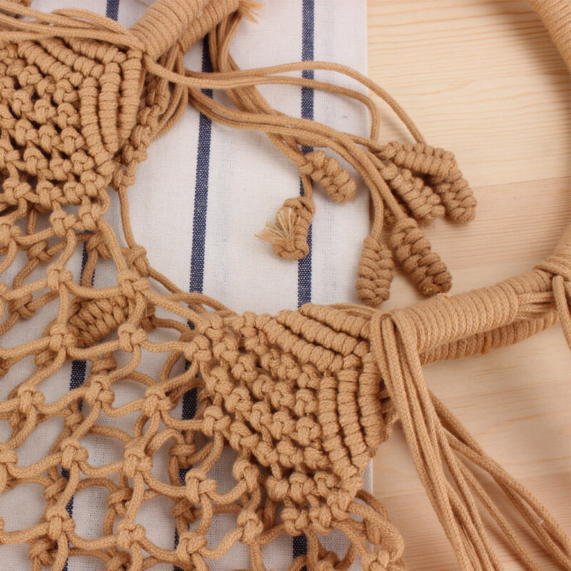 Handmade Woven Straw Beach Bag para Feminino, Ins Tassel Shoulder Bag, Trendy Net Pocket Handmade String Algodão, Designer de luxo