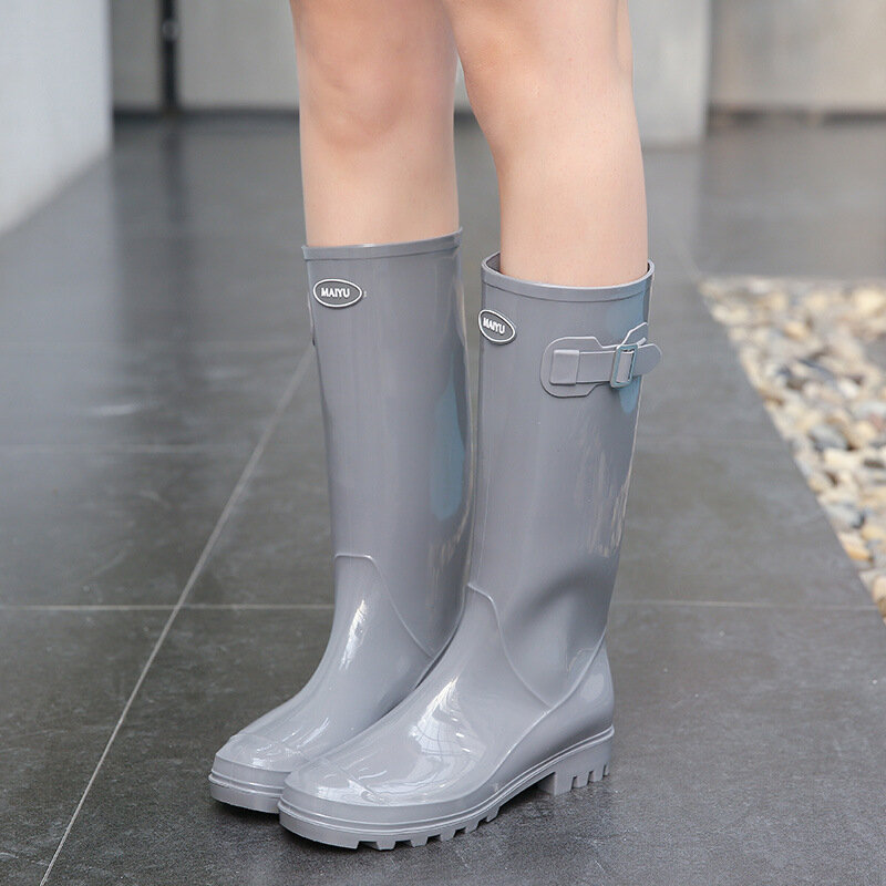 Botas de lluvia de moda para mujer, simples, impermeables, antideslizantes, de tubo alto, zapatos largos de goma, lindos zapatos, zapatos de lluvia de tobillo al aire libre, PVC