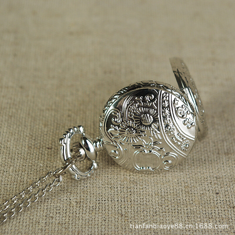 Nowy styl pałacowy mały mały pusty srebrny kółko mały zegarek kieszonkowy moda bests zegarek kieszonkowy