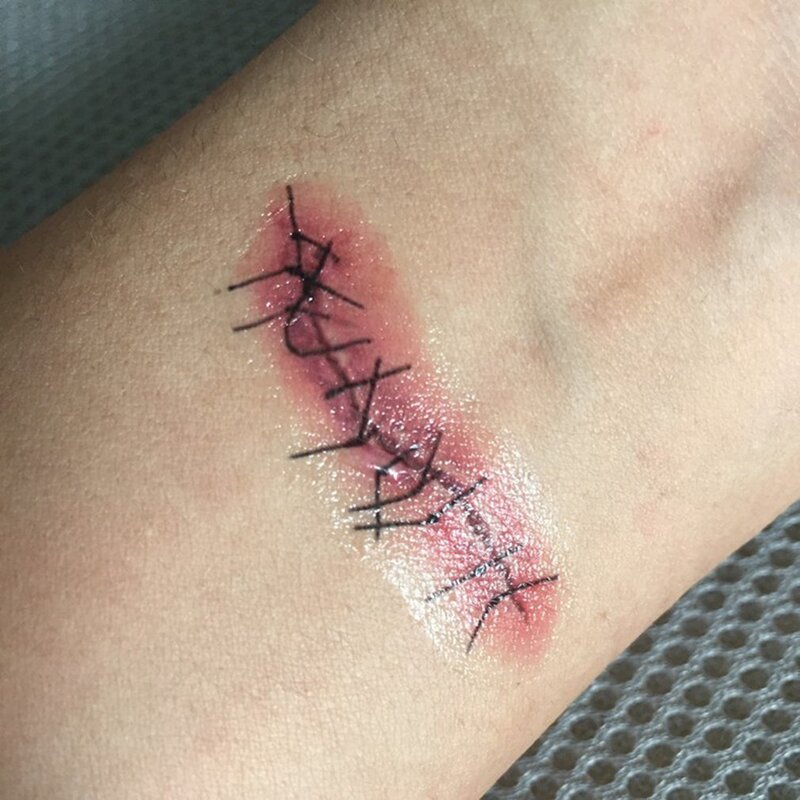 Última decoración para fiesta de Halloween tatuaje luminoso pegatina Horror sangre realista herida cicatriz Terror fantasma estampado de murciélago pegatinas para el cuerpo