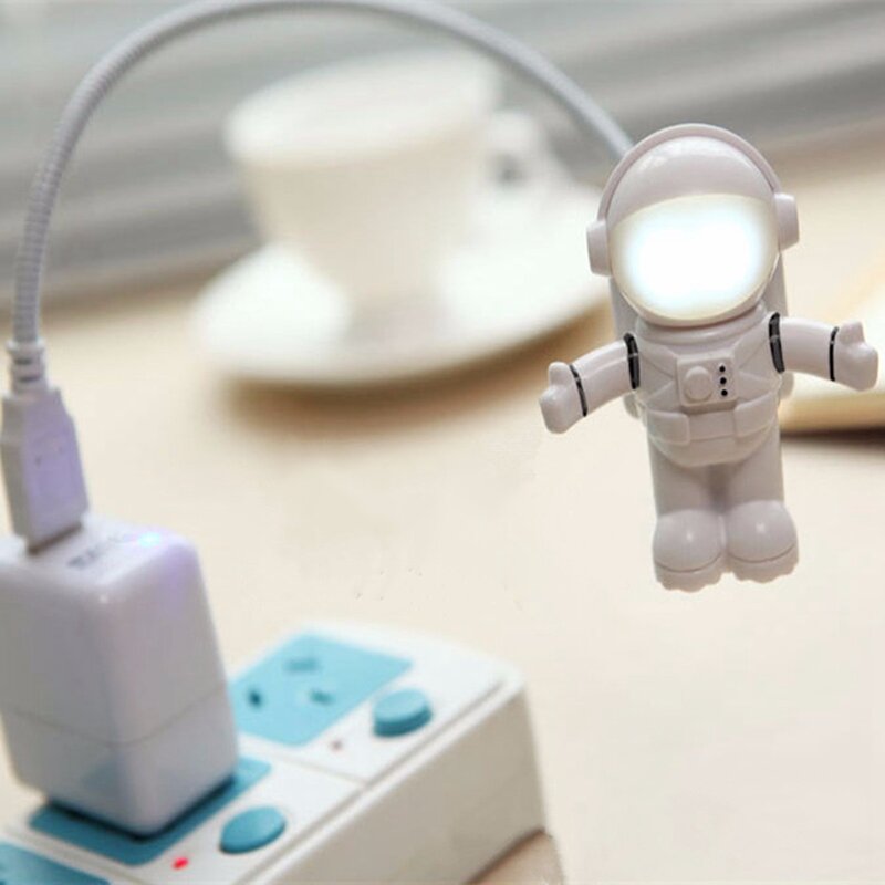 Astronauta kosmiczny lampka nocna USB LED lampka nocna do sypialni lampka do czytania książek na PC Notebook laptop