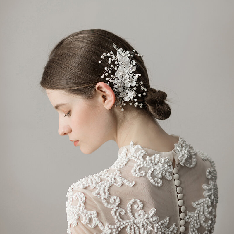 O381-peine para el pelo hecho a mano con flores y hojas huecas, con diamantes de imitación, con perlas, para boda