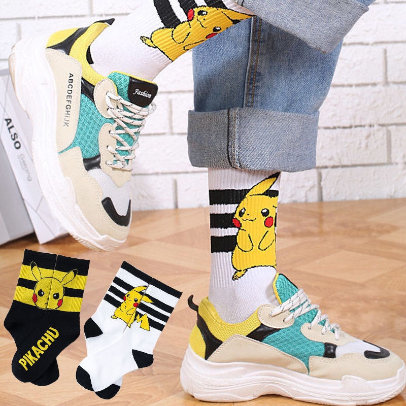 Pikachu chaussettes femmes dessin animé anime Pokemon kawaii Harajuku coton antidérapant hommes maison noir blanc Couples chaussettes