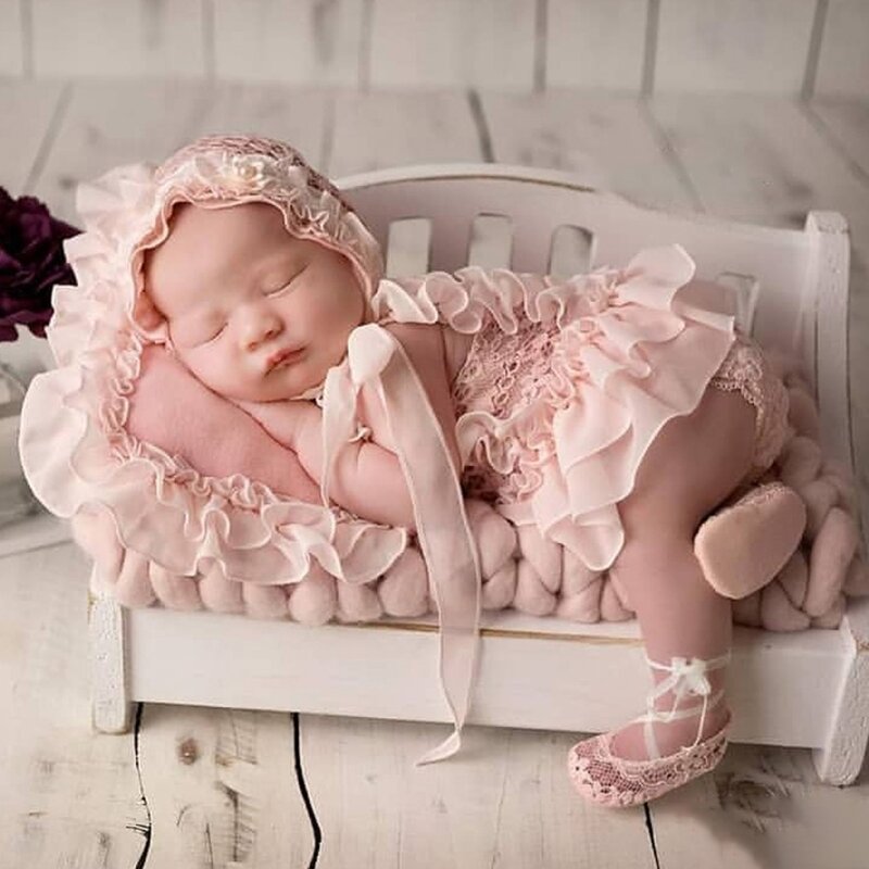 5 Buah Gaun Renda Bayi + Topi + Bantal + Celana Pendek + Set Sepatu Pakaian Kostum Pemotretan Bayi Alat Peraga Fotografi Baru Lahir