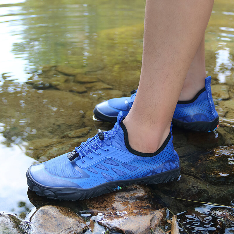 موضة جديدة ملونة في الهواء الطلق أحذية ماء الرجال النساء شبكة تنفس السباحة أحذية الرجال التجفيف السريع المضادة للانزلاق واد أحذية رياضية الرجال