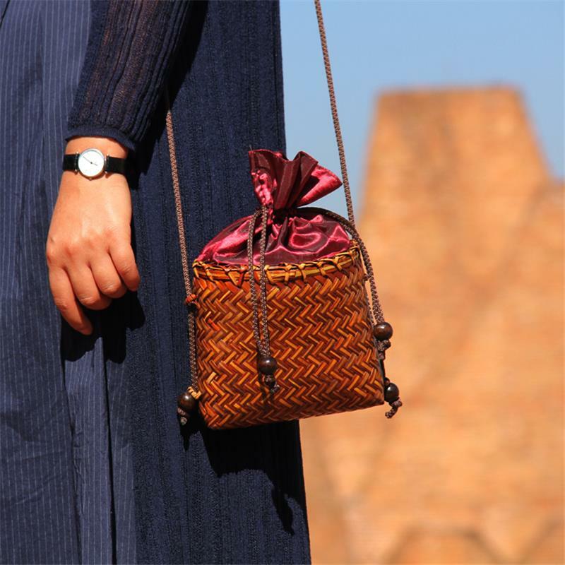 Mini bolso de bambú hecho a mano para mujer, bolsa de hombro, estilo Retro japonés, monedero Simple, 15x15CM, a6108