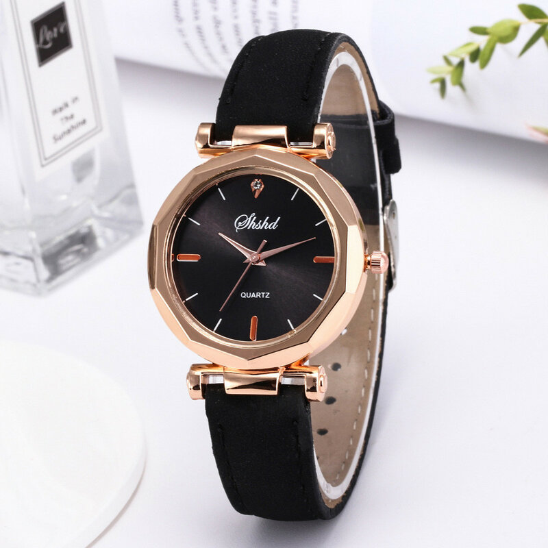 2020 heißer Verkauf Damen Uhren Mode Einfache Frauen Uhren Weiß Leder Band Quarz Armbanduhren Ausverkauf Dropshipping