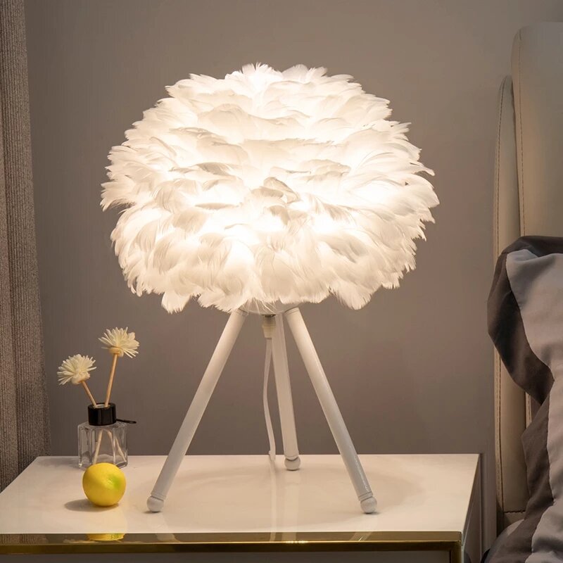 Modern Bedroom Living Room Feather Table Lamp Warm Bedside Lamp Romantic Goose fFeather Decoration ins Girl Table Lamp