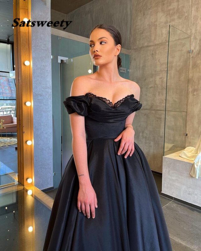 Черное атласное платье с открытыми плечами, юбка-трапеция, коктейльное платье