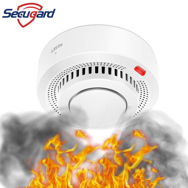 Tuya WiFi rilevatore di fumo sensore di incendio Smokehouse 80db allarme sonoro sistema di sicurezza domestica intelligente combinazione APP messaggio Push