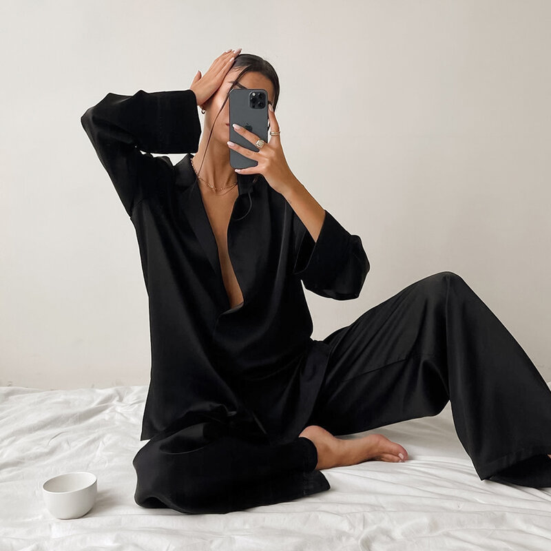 Hiloc Übergroßen Satin Seide Nachtwäsche Low Cut Sexy Pyjamas Für Frauen Einreiher Lange Ärmel Breite Bein Hosen Hosen anzüge