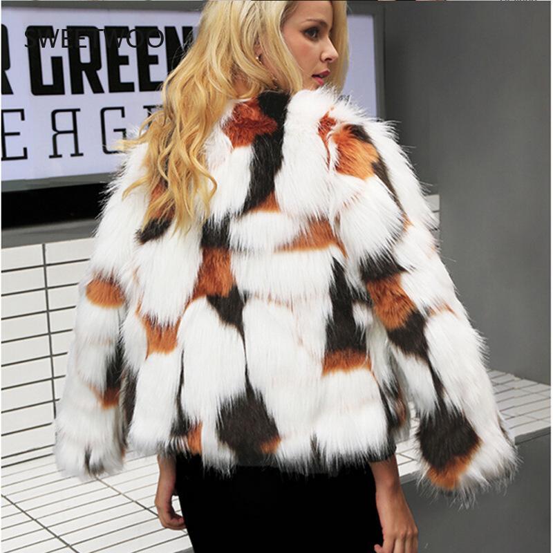 Giacca in pelliccia sintetica Casual da donna nuova versione coreana autunnale e invernale della giacca girocollo in pelliccia di volpe imitazione marea di grandi dimensioni