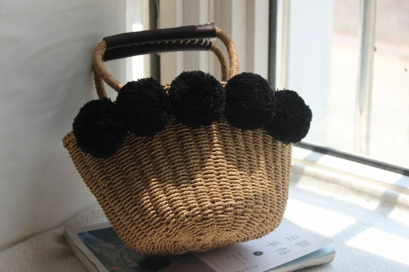 32x15CM New Style Wool Ball Female Straw Bag Vacation Travel Female Summer Handbag a6251