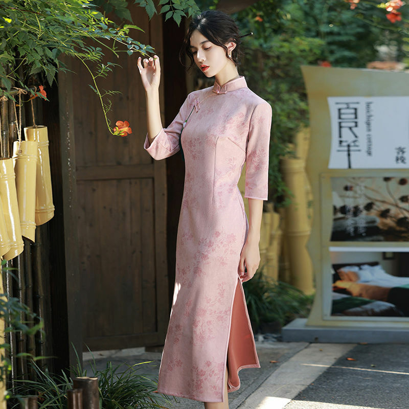 Cheongsam rosa de alta gama, manga larga, estilo Retro, elegante y joven, Otoño, 2021