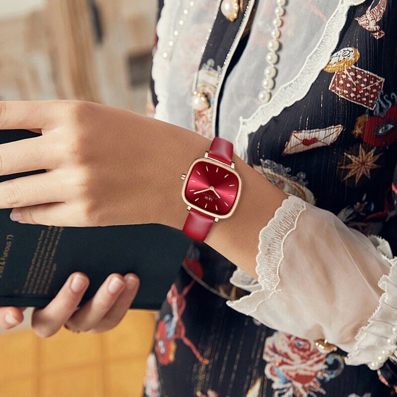 Relogio Feminino I & W 2021ใหม่นาฬิกาสแควร์สำหรับผู้หญิงสวิตเซอร์แลนด์ Sapphire สายหนังกันน้ำผู้หญิงนาฬิกา