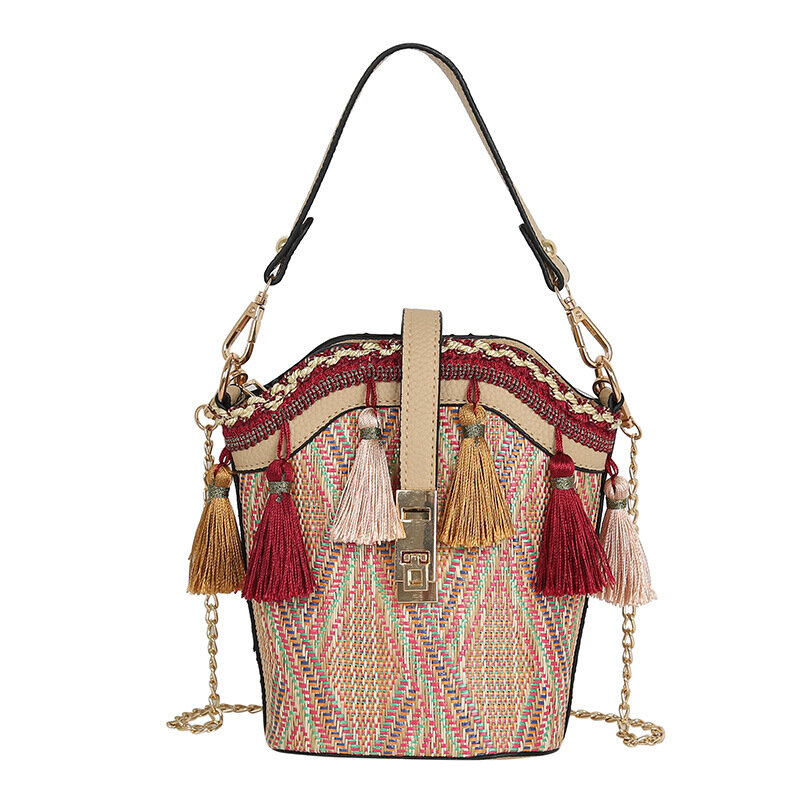 Women Handbags Fashion Rattan Bag Leisure Handmade Woven Beach Chain Shell Bags For Summer Simple Ladies Crossbody Bag Bucket