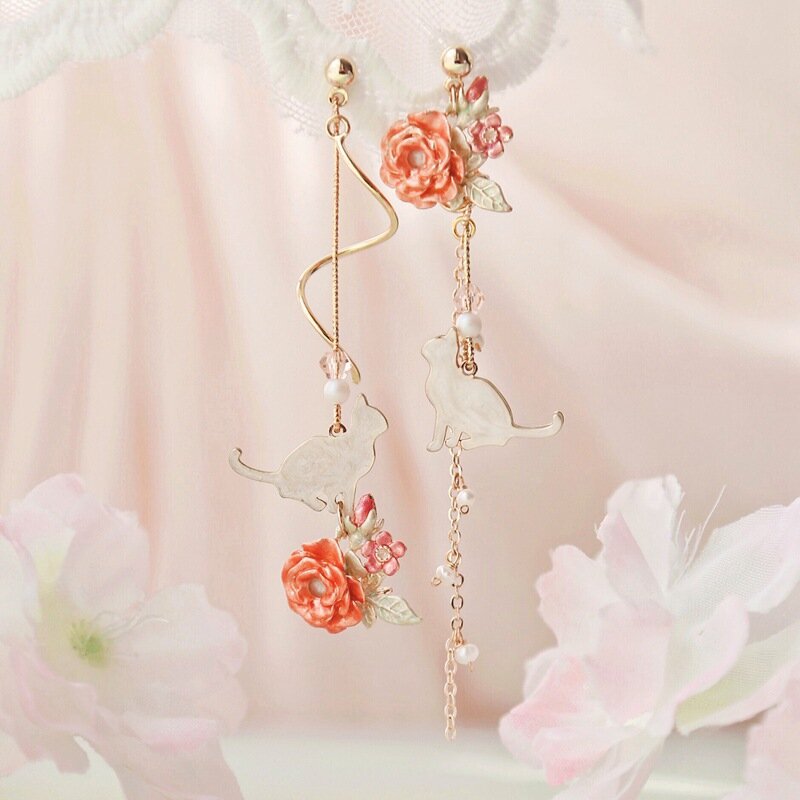 Nowy elegancki metalowy kwiat słodki kociak dynda kolczyki dla kobiet frędzle perła Brincos Temperament pendientes mujer wakacje biżuteria