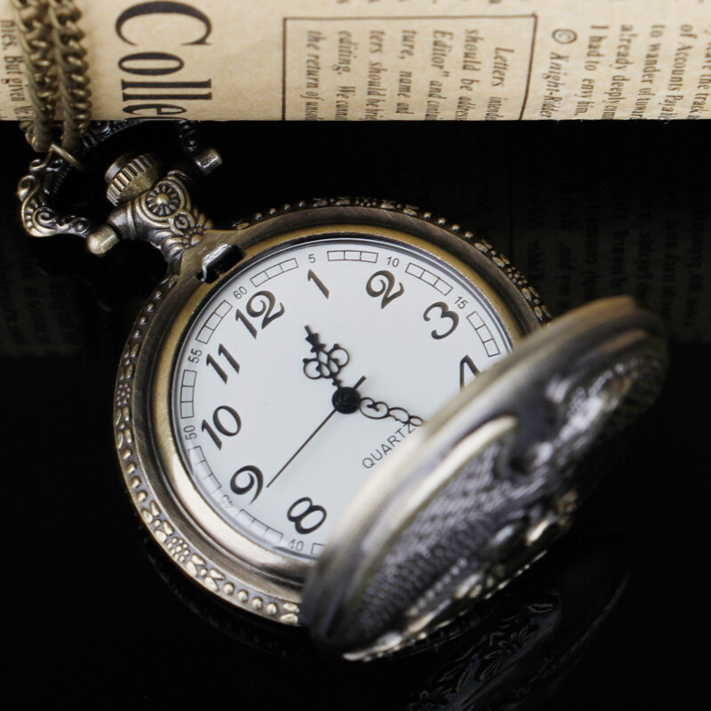 Steampunk خمر البرونزية النسر كوارتز ساعة الجيب التناظرية قلادة قلادة سلسلة ساعة جيب ساعة للرجال النساء فوب ساعة